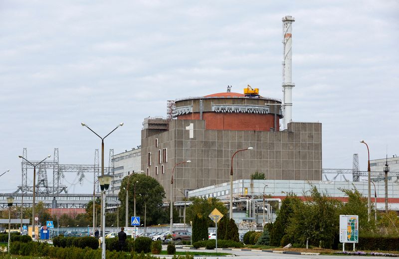 &copy; Reuters. La centrale nucléaire de Zaporijjia près d'Enerhodar, en Ukraine. /Photo prise le 14 octobre 2022/REUTERS/Alexander Ermochenko