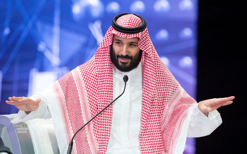 &copy; Reuters. ولي العهد السعودي الأمير محمد بن سلمان يتحدث في منتدى في الرياض في صورة من أرشيف رويترز.