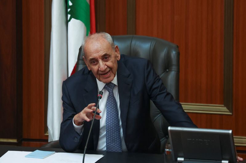 &copy; Reuters. رئيس مجلس النواب اللبناني نبيه بري يتحدث في مقر المجلس في بيروت يوم 13 أكتوبر تشرين الأول 2022. تصوير: محمد عزاقير - رويترز. 
