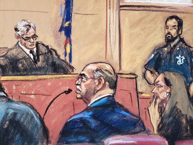 © Reuters. Allen Howard Weisselberg, the former Trump Organization CFO, sits in New York State Supreme Court with his lawyer Mary Mulligan, as he pleads guilty during his hearing in the Manhattan borough of New York City, U.S., August 18, 2022 in this courtroom sketch. REUTERS/Jane Rosenberg