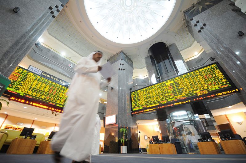 تراجع معظم بورصات الخليج مع انخفاض أسعار النفط