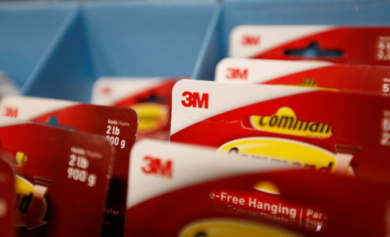 3M quarterly revenue falls on stronger dollar, impact from divestitures