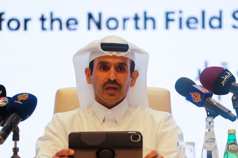 &copy; Reuters. وزير الطاقة القطري سعد الكعبي خلال مؤتمر صحفي في الدوحة يوم 23 أكتوبر تشرين الأول 2022. تصوير: حمد محمد - رويترز.