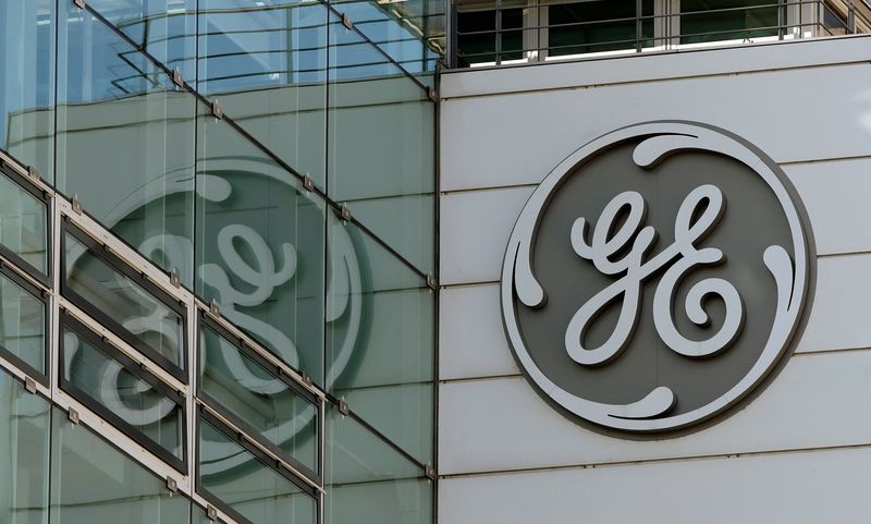 &copy; Reuters. FILE PHOTO: The logo of General Electric is seen at its plant in Baden, Switzerland November 15, 2017. REUTERS/Arnd Wiegmann