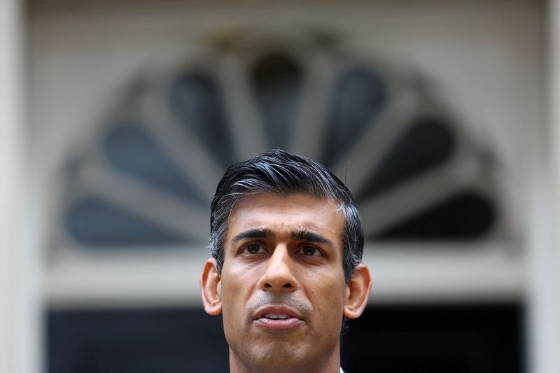 &copy; Reuters. Britain's new Prime Minister Rishi Sunak delivers a speech outside Number 10 Downing Street, in London, Britain, October 25, 2022. REUTERS/Hannah McKay     