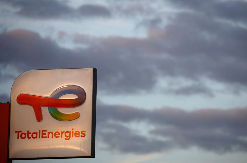 &copy; Reuters. A sign with the logo of French oil and gas company TotalEnergies is pictured at a petrol station in Vertou near Nantes, France, October 26, 2022. REUTERS/Stephane Mahe
