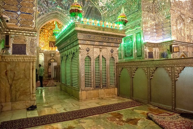 &copy; Reuters. Santuário Shah Cheragh em Shiraz, no Irã
 26/10/2022   Amin Berenjkar/WANA (West Asia News Agency) via REUTERS