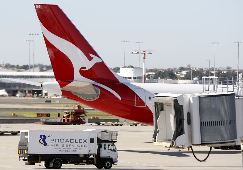 Qantas 'disappointed' at regulator delaying Alliance Aviation deal verdict