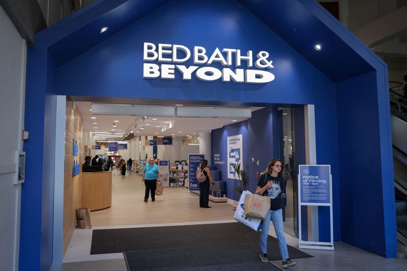 &copy; Reuters. FILE PHOTO: A person exits a Bed Bath & Beyond store in Manhattan, New York City, U.S., June 29, 2022. REUTERS/Andrew Kelly