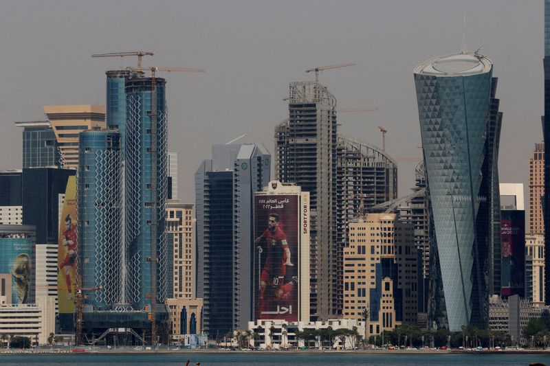 &copy; Reuters. صورة لمبان شاهقة في الدوحة بتاريخ 12 أكتوبر تشرين الأول 2022. تصوير: حمد محمد - رويترز. 