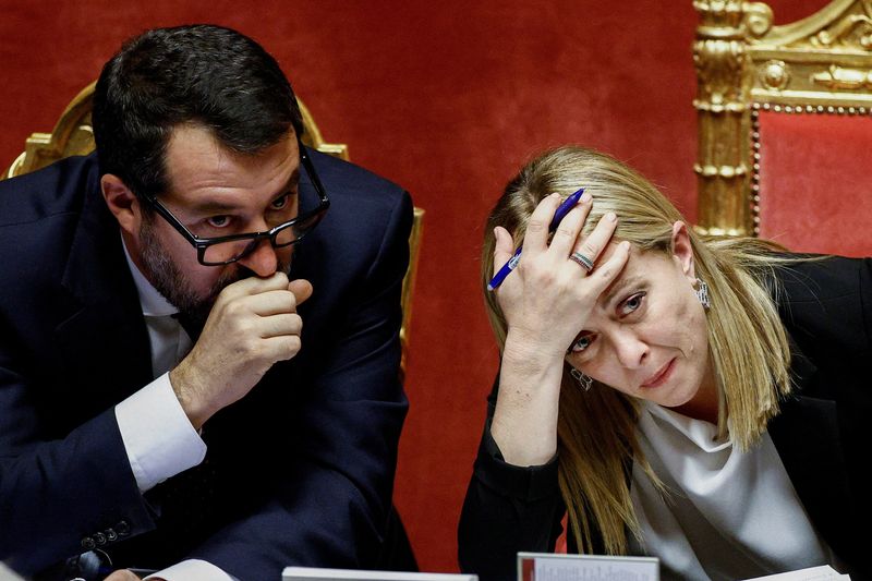 &copy; Reuters. FILE PHOTO: Italy's Prime Minister Giorgia Meloni and Infrastructure Minister Matteo Salvini attend a session of the upper house of parliament ahead of a confidence vote for the new government, in Rome, Italy, October 26, 2022. REUTERS/Guglielmo Mangiapan