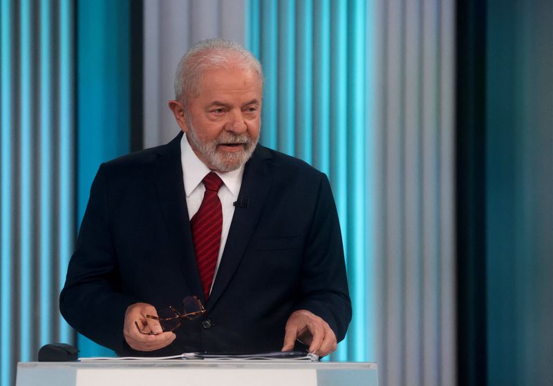 &copy; Reuters. Ex-presidente Lula em debate na TV Globo
28/10/2022
REUTERS/Ricardo Moraes