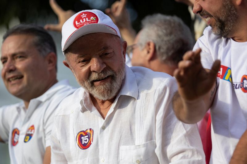 &copy; Reuters. Ex-presidente Lula durante ato de campanha em Maceió
13/10/2022
REUTERS/Jonathan Lins