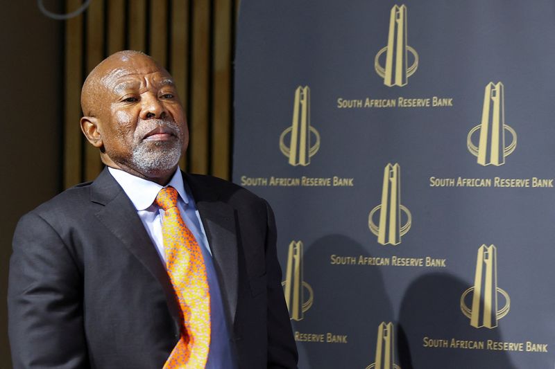 &copy; Reuters. FILE PHOTO: South Africa's central bank governor, Lesetja Kganyago, arrives to deliver a keynote address on monetary policy, growth and jobs at the University of the Witwatersrand in Johannesburg, South Africa, November 1, 2022. REUTERS/Siphiwe Sibeko