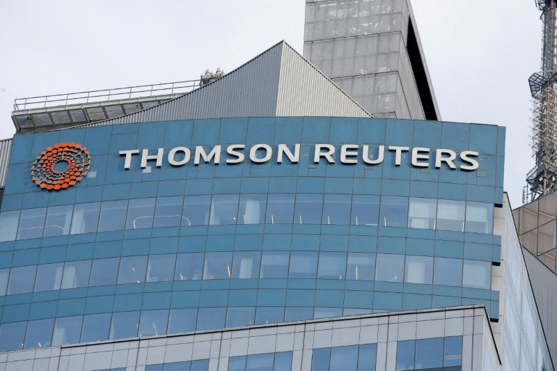 &copy; Reuters. FOTO DE ARCHIVO. El logo de Thomson Reuters en el edificio de la compañía en Times Square, Nueva York, Estados Unidos. 30 de enero de 2018. REUTERS/Andrew Kelly