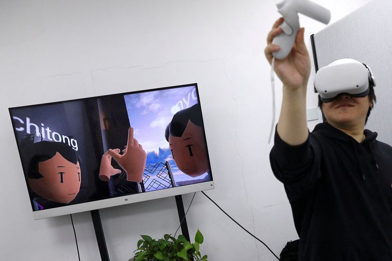 China quiere enviar 25 millones de dispositivos de realidad virtual para 2026