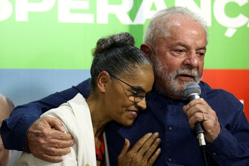 &copy; Reuters. Ex-presidente Lula e ex-ministra Marina Silva
12/09/2022
REUTERS/Carla Carniel