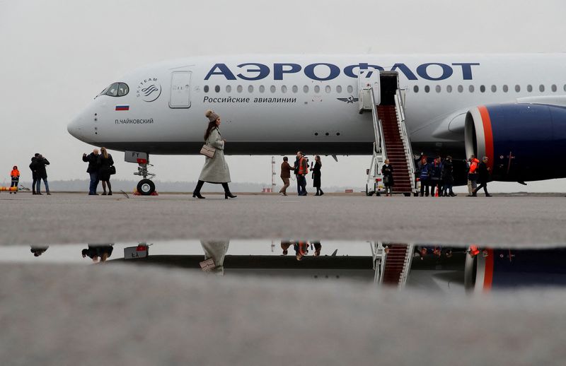 Russian September airline traffic down 20% under effect of sanctions