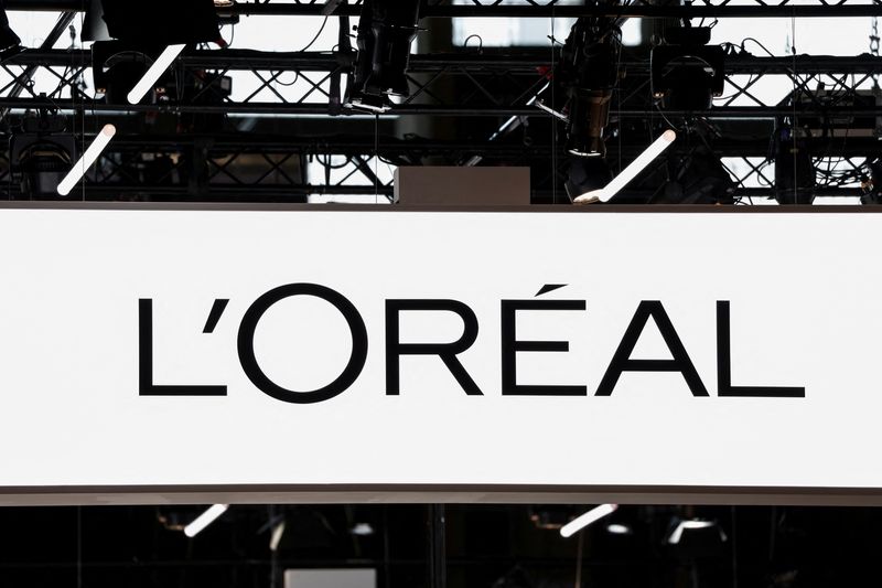 L'Oréal denies report saying it suspended Twitter ad spending