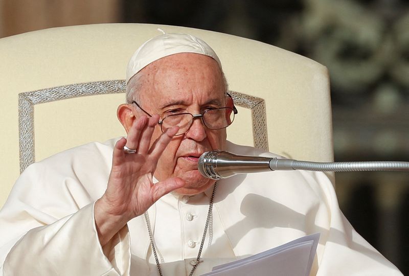 &copy; Reuters. البابا فرنسيس في الفاتيكان يوم 26 أكتوبر تشرين الأول 2022. تصوير: ريمو كاسيلي - رويترز.