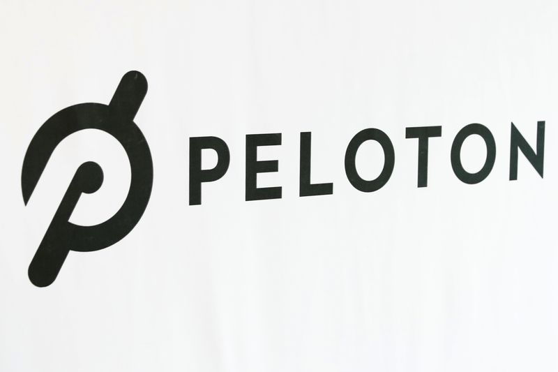 Peloton forecasts weak revenue for holiday quarter, shares slump