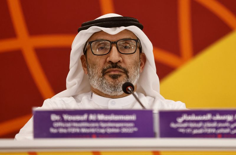 &copy; Reuters. يوسف المسلماني المتحدث باسم قطاع الرعاية الصحية بكأس العالم لكرة القدم خلال مؤتمر صحفي في قطر يوم الثالث من نوفمبر تشرين الثاني 2022. تصوير: م