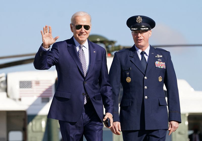 Biden heads to U.S. West on campaign as midterms close in