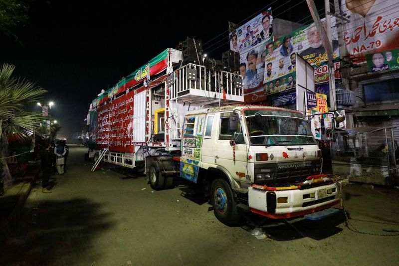 &copy; Reuters. A truck is seen at a crime scene after a shooting incident on a long march by Pakistan former Prime Minister Imran Khan, in Wazirabad, Pakistan November 4, 2022. REUTERS/Akhtar Soomro