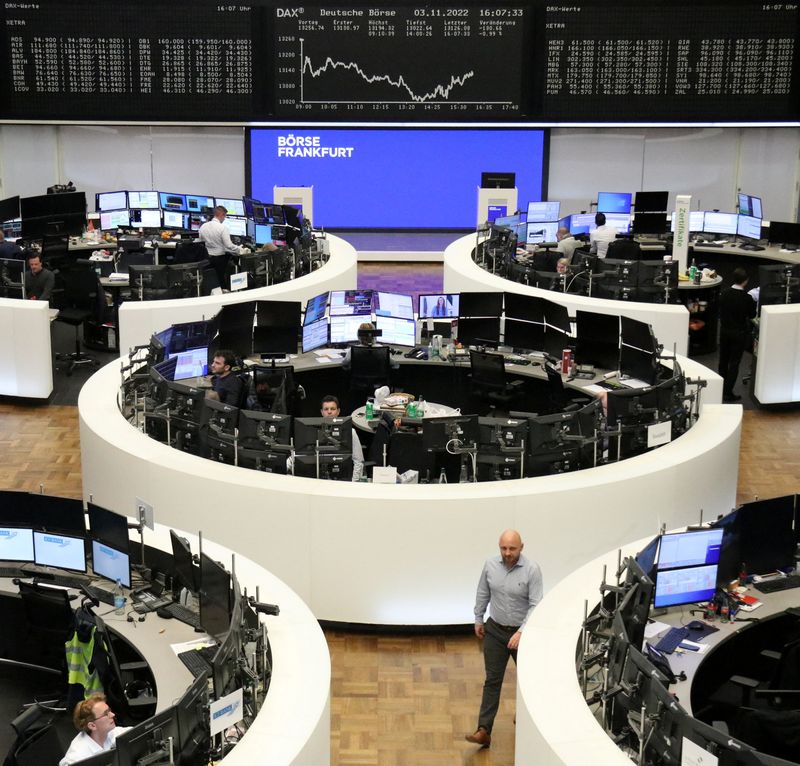 &copy; Reuters. مؤشر الأسهم الألمانية داكس في بورصة فرانكفورت يوم الخميس في صورة لرويترز.