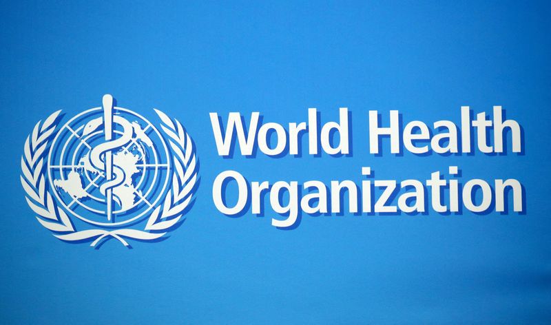 &copy; Reuters. FOTO DE ARCHIVO. El logo de la Organización Mundial de la Salud (OMS) en su sede en Ginebra, Suiza. 2 de febrero de 2020. REUTERS/Denis Balibouse