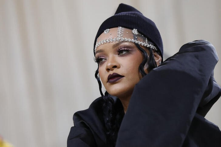&copy; Reuters. Sep 13, 2021. 
Foto de archivo de Rihanna llegando a la gala del Met en Nueva York 
REUTERS/Mario Anzuoni