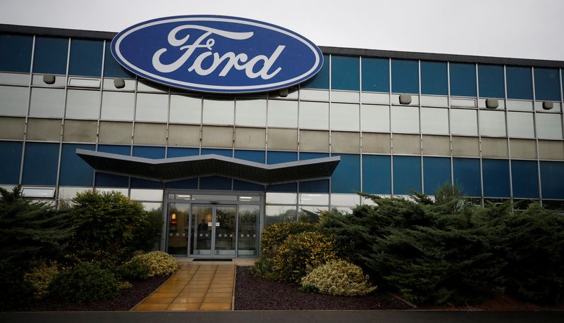 &copy; Reuters. FILE PHOTO: A general view of Ford's Halewood plant in Liverpool, Britain, October 18, 2021. REUTERS/Phil Noble/File Photo