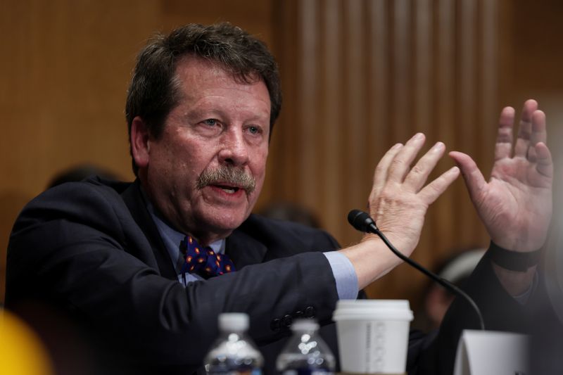 &copy; Reuters. FILE PHOTO: U.S. Food and Drug Administration (FDA) Commissioner Robert Califf testifies before a Senate Health, Education, Labor, and Pensions Committee hearing on infant formula shortage, on Capitol Hill in Washington, U.S., May 26, 2022. REUTERS/Evelyn