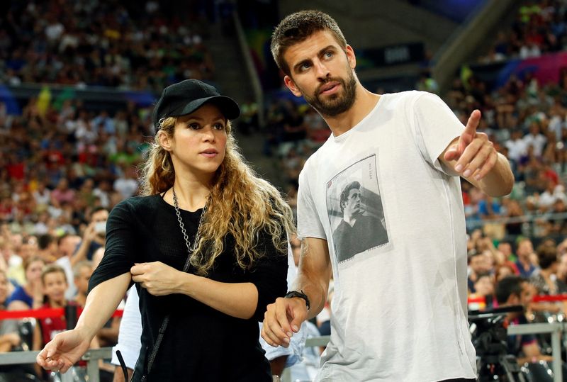 © Reuters. Shakira e Piqué em Barcelona
 9/9/2014   REUTERS/Albert Gea