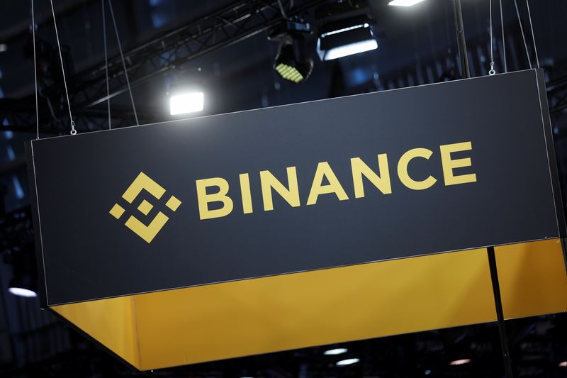 Crypto exchange Binance plans to acquire major rival FTX