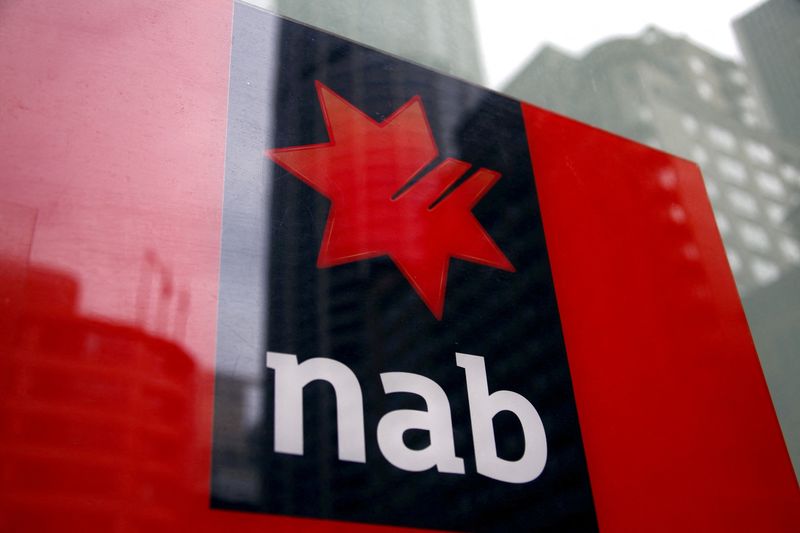 © Reuters. FILE PHOTO: A National Australia Bank (NAB) logo is pictured on an automated teller machine (ATM) in central Sydney September 12, 2014. REUTERS/David Gray/File Photo/File Photo