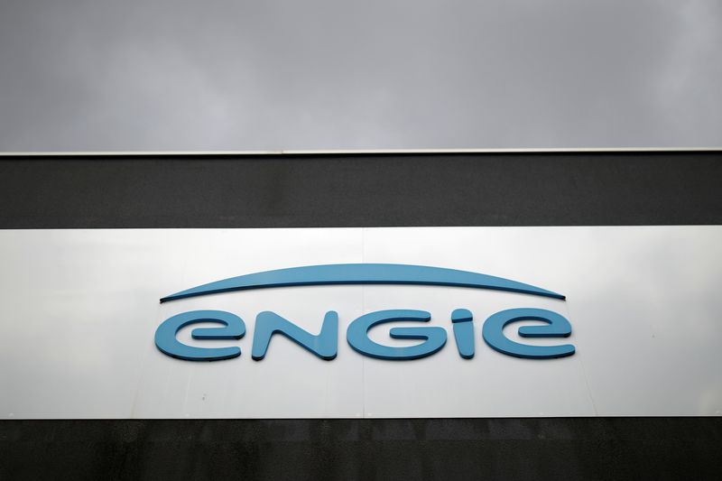 &copy; Reuters. FILE PHOTO: The logo of French gas and power group Engie is seen in Bouguenais near Nantes, France, October 5, 2020. REUTERS/Stephane Mahe
