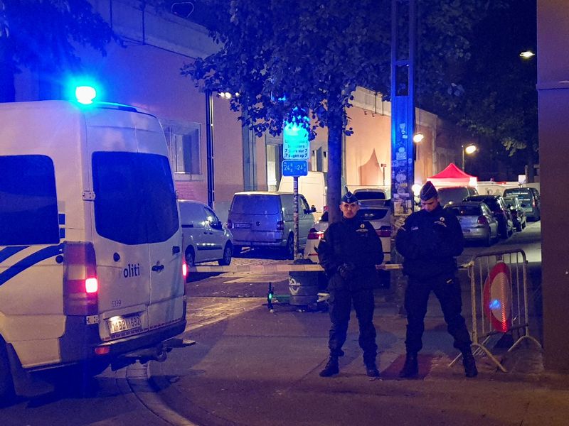 &copy; Reuters. Des policiers belges montent la garde après une attaque au cours de laquelle un policier a été tué, à Bruxelles. /Photo prise le 10 novembre 2022/REUTERS/Clement Rossignol