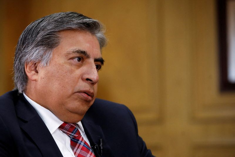 Mexico president confirms nomination of cenbanker Esquivel for IDB chief