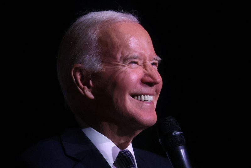 &copy; Reuters. FILE PHOTO: U.S. President Joe Biden delivers remarks about student debt relief at Delaware State University in Dover, Delaware, U.S., October 21, 2022. REUTERS/Leah Millis/File Photo