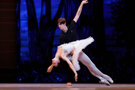 Ballet dancers who fled Russia reunite on California stage By Reuters