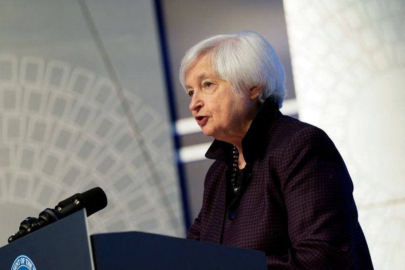© Reuters. FILE PHOTO: U.S. Treasury Secretary Janet Yellen speaks at a news conference during the Annual Meetings of the International Monetary Fund and World Bank in Washington, U.S., October 14, 2022. REUTERS/Elizabeth Frantz/File Photo