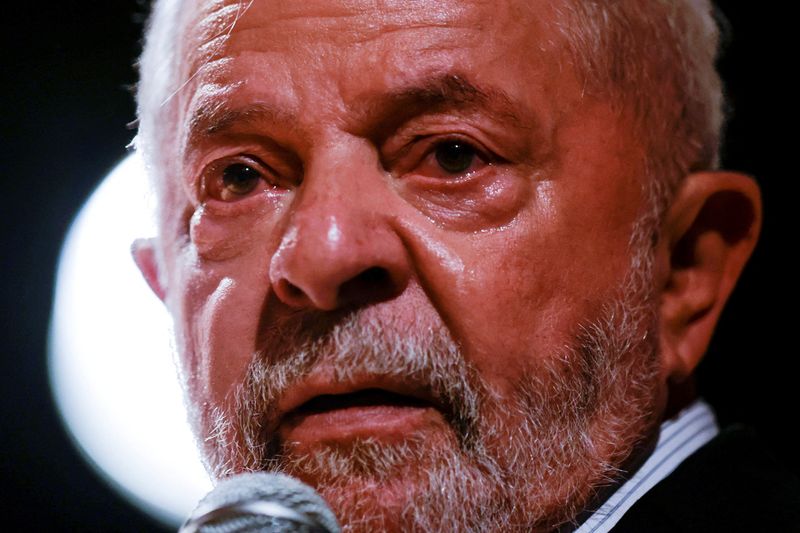 &copy; Reuters. FILE PHOTO:Brazilian President-elect Luiz Inacio Lula da Silva cries while speaking during a meeting with members of the government transition team in Brasilia, Brazil November 10, 2022. REUTERS/Ueslei Marcelino REUTERS 