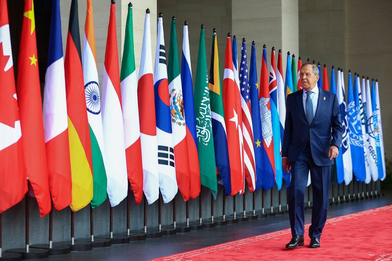 &copy; Reuters. El ministro de Asuntos Exteriores ruso, Serguéi Lavrov, asiste a la cumbre de líderes del G20 en Nusa Dua, Bali, Indonesia. 15 de noviembre de 2022. Ministerio de Asuntos Exteriores de Rusia/Handout vía REUTERS 