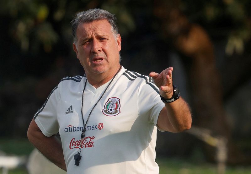 &copy; Reuters. مارتينو مدرب منتخب المكسيك لكرة القدم - صورة من أرشيف رويترز. 