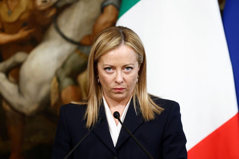 &copy; Reuters. La presidente del Consiglio Giorgia Meloni in un discorso a Palazzo Chigi a Roma. REUTERS/Guglielmo Mangiapane