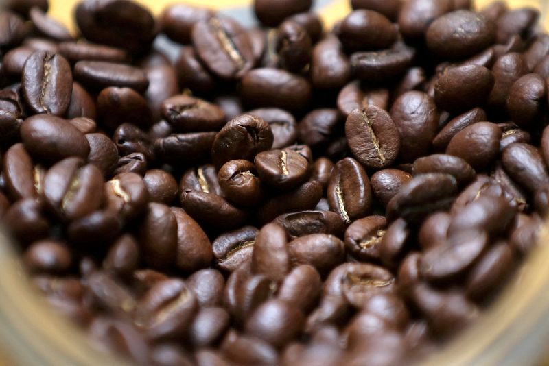 &copy; Reuters. FILE PHOTO: Roasted coffee beans are seen on display at a Juan Valdez store in Bogota, Colombia June 5, 2019. REUTERS/Luisa Gonzalez/File Photo