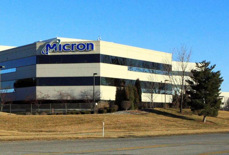 Micron to supply fewer memory chips in 2023, plans fresh capex cuts