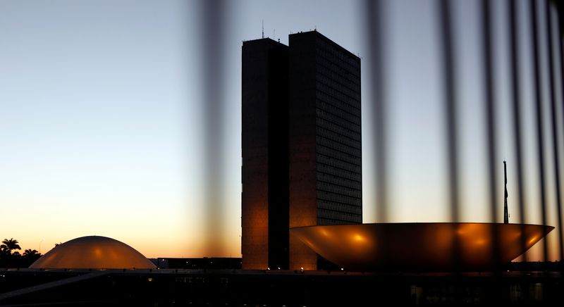 &copy; Reuters. Vista do prédio do Congresso Nacional em Brasília
25/05/2017 REUTERS/Paulo Whitaker