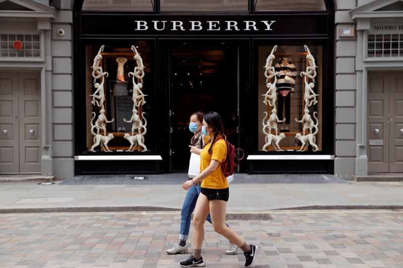 Burberry quarterly sales rise 11%, beat forecasts